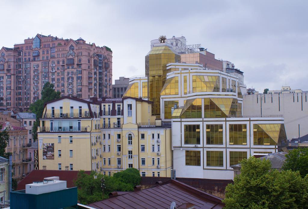 Студія З Видом На Майдан Незалежності Kiew Zimmer foto